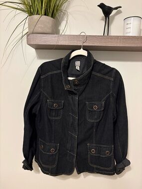 Bass vintage dark Denim Jacket with Button-Front Pockets